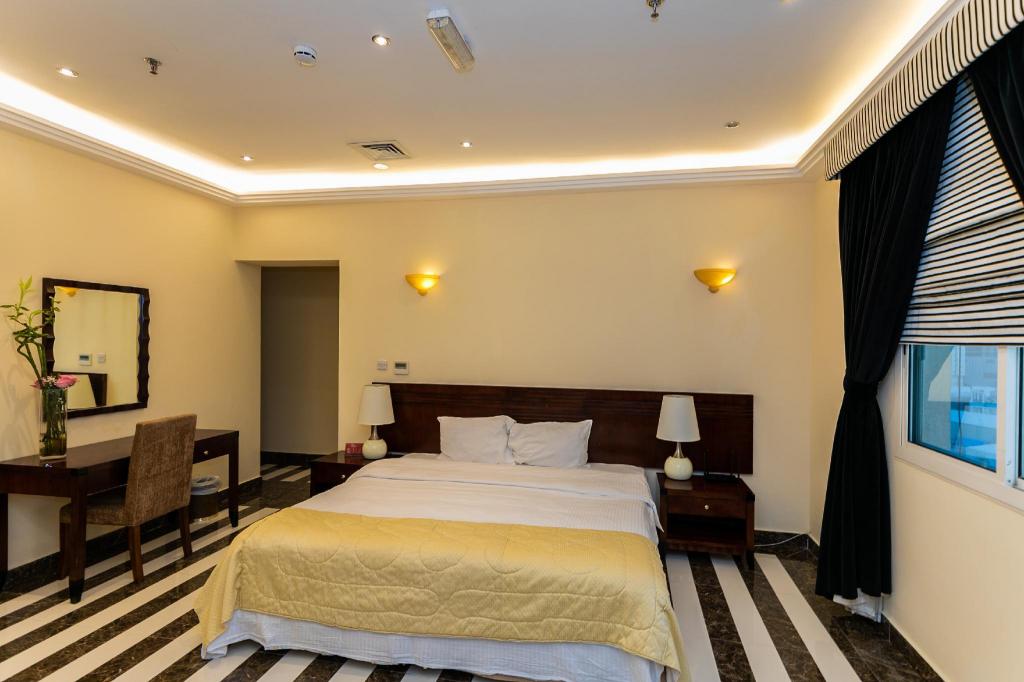 Classic Double Room at Royal Mirage, photo 4