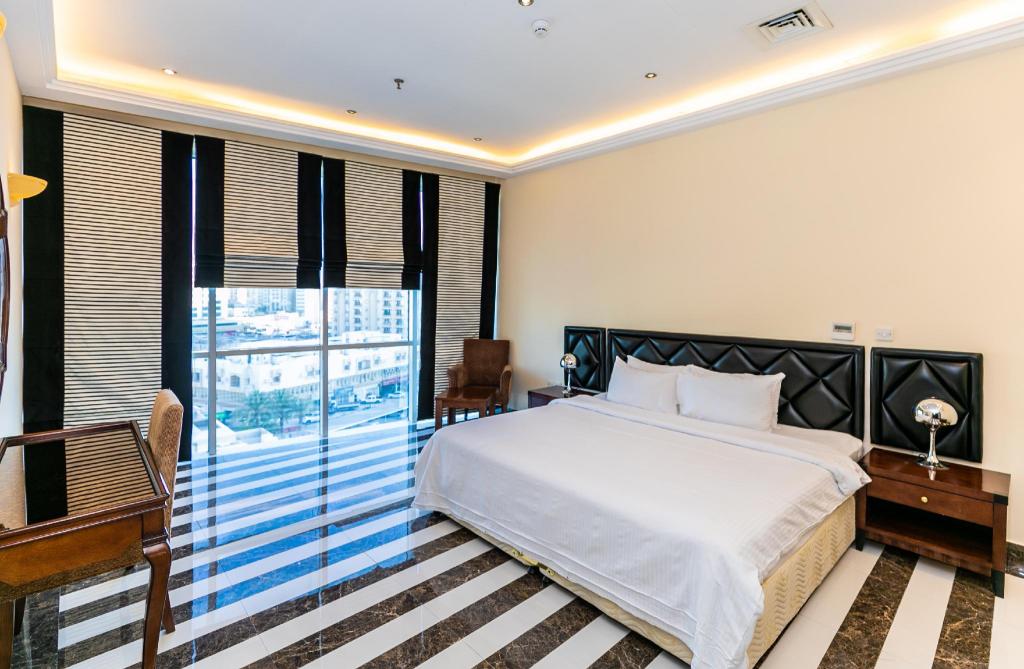 1-Bedroom Deluxe Apartment