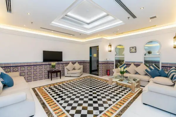 Royal Mirage Main image