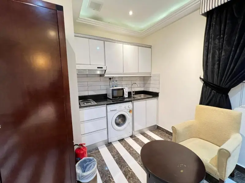 Studio - Kitchen
